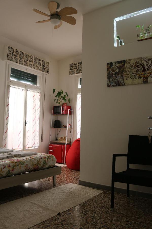 ונציה - לידו Venezia Lovely Rooms מראה חיצוני תמונה