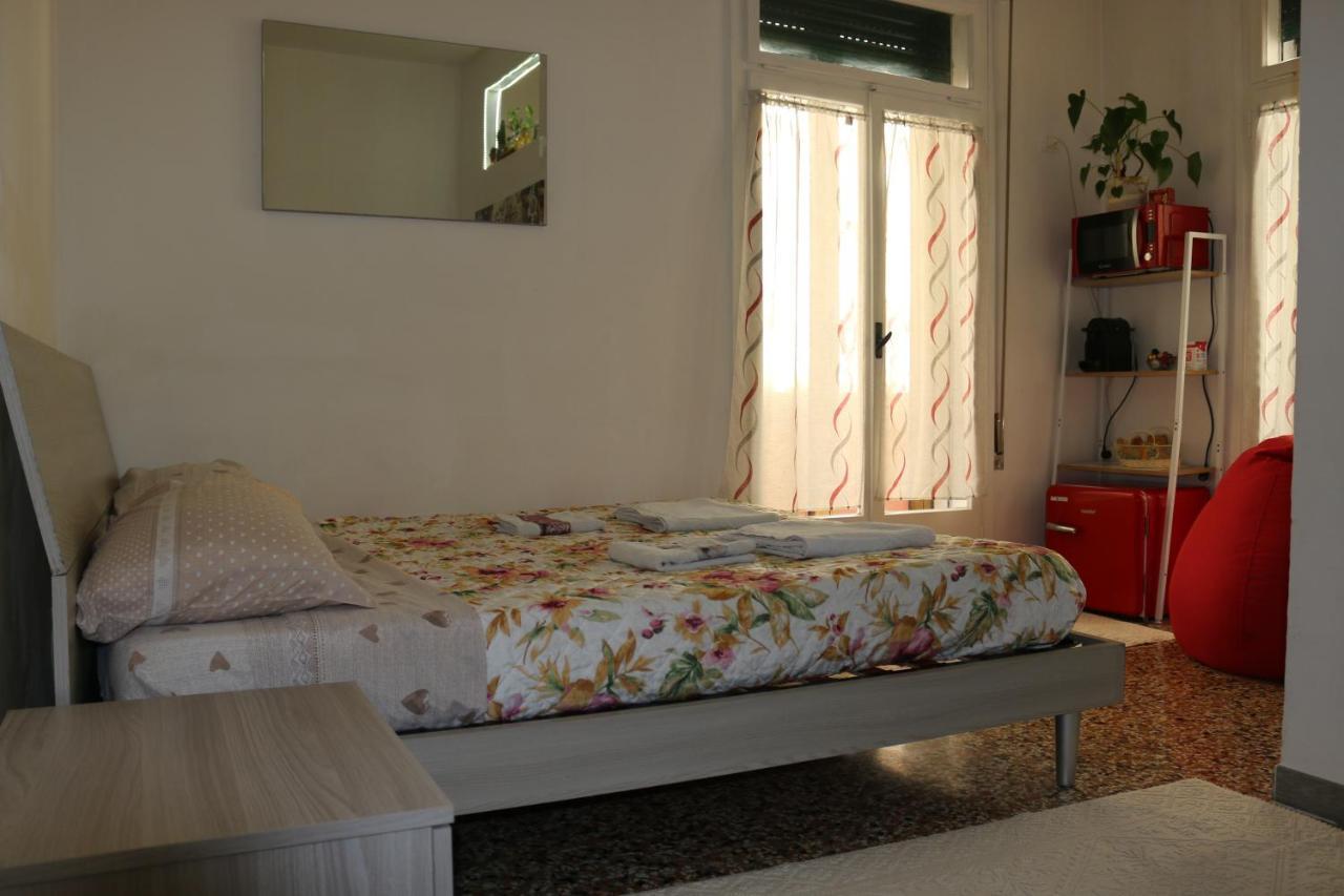 ונציה - לידו Venezia Lovely Rooms מראה חיצוני תמונה